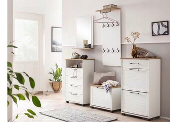 Vešiaky biele s dreveným dekorom - 2