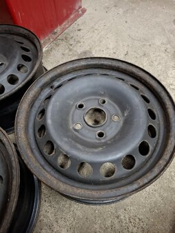 Plechové disky 5x112 R15 VW - 2