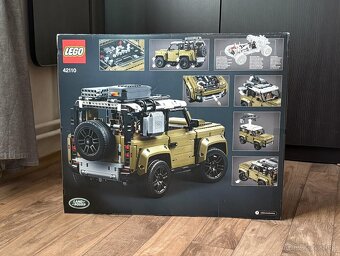 Lego 42110 Technic Land Rover Defender - 2