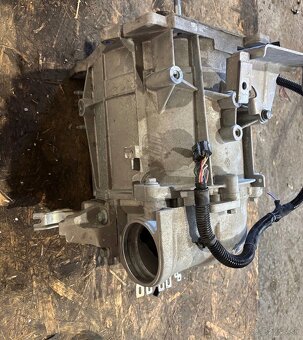 MOTOR RENAULT ZOE MAQ605 - 2