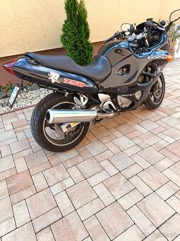 Suzuki gsx750f - 2