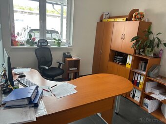 Kancelarsky nabytok - 2