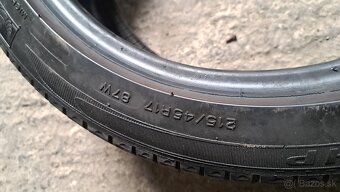 Michellin Primacy 215/45R17 - 2