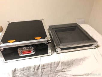 Case zo svetelného pultu quartz. - 2
