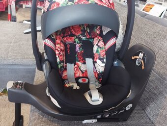 Autosedacka Cybex Cloud Z I-size Spring Blossom Dark s bazou - 2