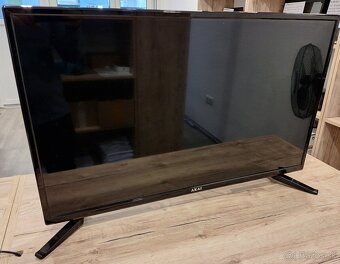 LED Smart TV Akai LET32FS3288 - 2
