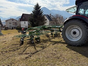 Obracač sena Krone - 2