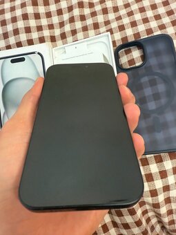 iPhone 15 128 GB – perfektný stav, záruka - 2
