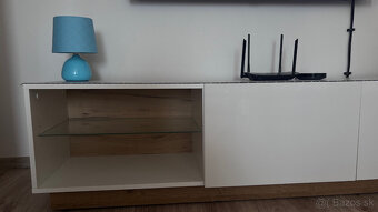 Skrinka pod TV - 2