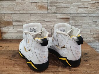 Jordan 343796-107 veľkosť 32 - 2