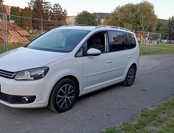 Volkswagen Touran 1.6 TDI BlueMotion - 2