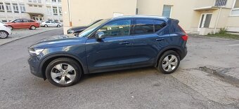 Volvo XC40 B4 Momentum Pro AWD A/T - 2