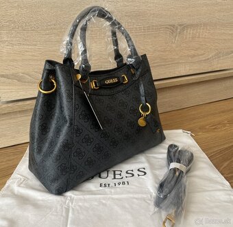 Kabelka Guess Emera 4G logo - 2