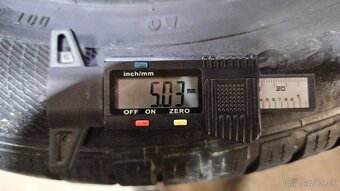 Zimne pneumatiky 235/55 r18 continetal - 2