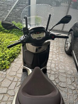 Predám PIAGGIO Beverly 400, EURO 5, 2023 - 2