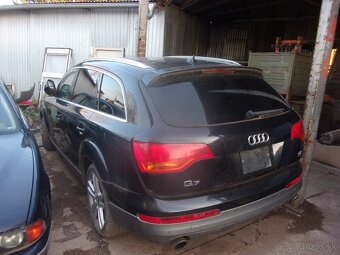 AUDI Q7 4,2Í V8 - 2