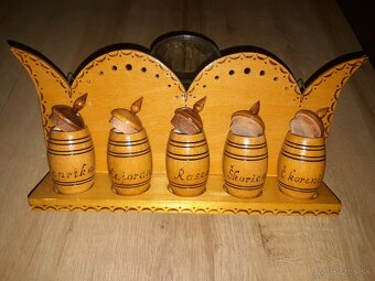 Staré retro drevené koreničky - 2