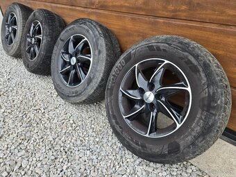 Disky 5x114,3 pneu 235/70 R16 - 2