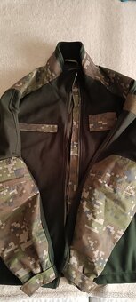 Vojenska fliska pod goratexovu bundu - 2