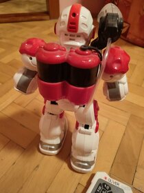 Robot Oliver /hasič - 2