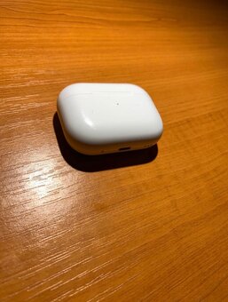 Apple AirPods Pro 2 Krabička - 2