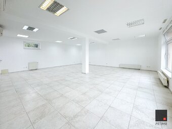 REPREZENTATÍVNY OBCHOD ALEBO KANCELÁRIA - 2