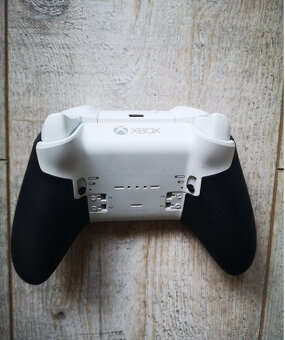 XBOX ONE ELITE SERIES 2 ovladac WHITE EDT. - 2