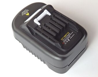 Adaptér MAKITA 18V / MAKITA 12V max - 2