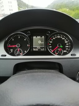 Passat b7 2.0 tdi 125kw rv.9/2012 - 2