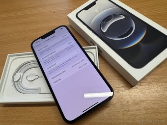 nový iPhone 16e - 2