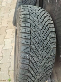 Pirelli Cinturato Winter 2 205/55R16 - 2