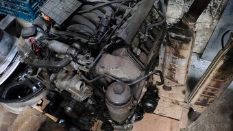 Predám motor BMW M60b30 - 2