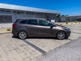 KIA Cee’d SW Combi 1.6 GDi 99kw Manuál - 2