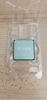 AMD RYZEN 3 2200G - 2