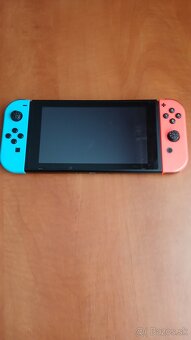 Nintendo switch herná konzola - 2