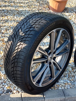 4x obute alu AEZ 5x112 R19 J-8 ET 39 pneu m+s 245/45 r19 - 2