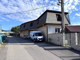 🏢 Areál s budovami a pozemkom 3 500 m² – Liptovský Mikuláš - 2