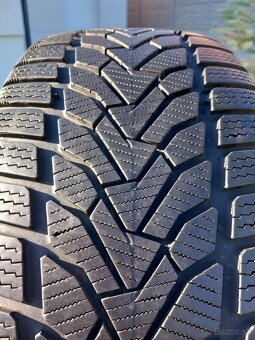 235/55 r18 zimne pneumatiky - 2