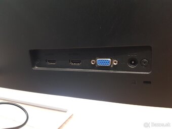 HP 32f FullHD - 2