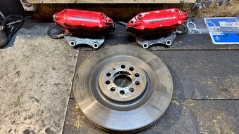 Brzdy Brembo 4piesty Seat Leon Cupra R - 2