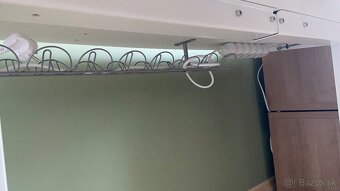 Výškovo nastaviteľný pracovný stôl - 2