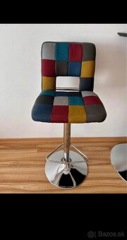 Predám barové stoličky a stol - 2