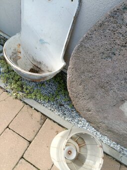 Liatinové umyvadlo - 2