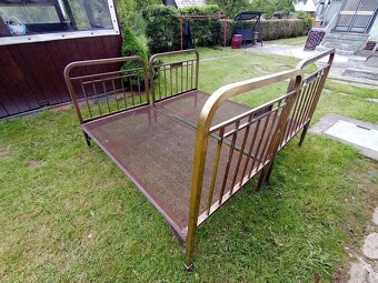 Starožitný nábytok - 2