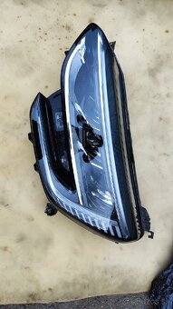 Predám ľavé predné svetlo Renault Megane IV 2019- - 2