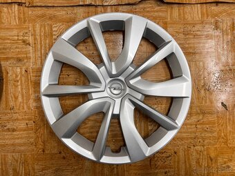 Puklice Opel R16 - 2