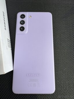 Samsung Galaxy S21FE - 2