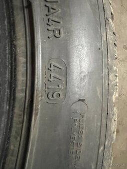 Zimne Dunlop 235/45 r18 - 2