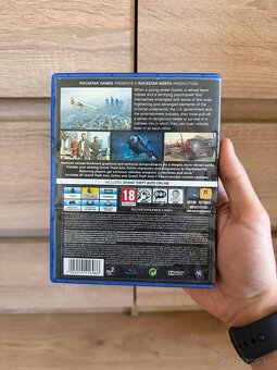 PS4 Grand Theft Auto (GTA5) - 2