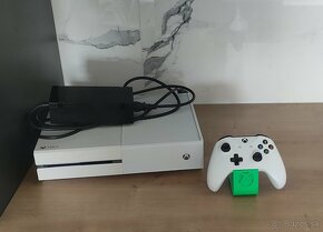 Xbox ONE S 500gb aj s dovozom - 2